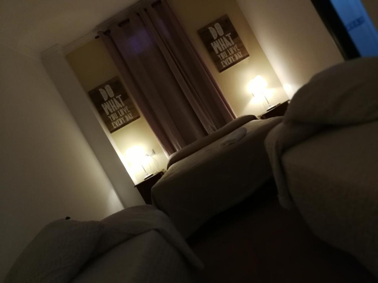 Casa Rural El Sombrero 埃尔罗西奥 外观 照片